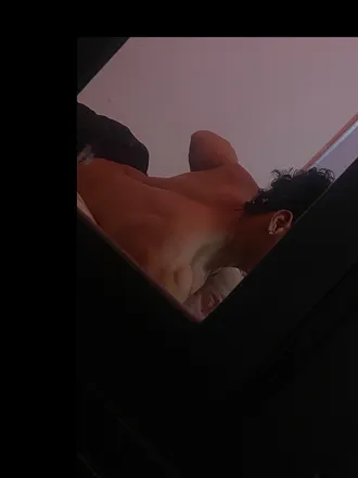 OnlyFans cuenta miguelvl01 header 2