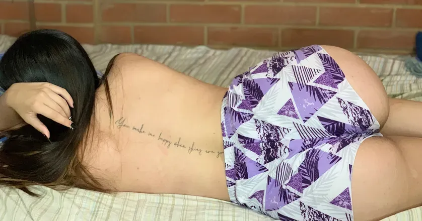 OnlyFans cuenta baby_laila header 2