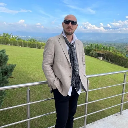 OnlyFans cuenta tommaso1677 header 2