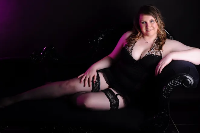 OnlyFans cuenta lucilledixon header 2