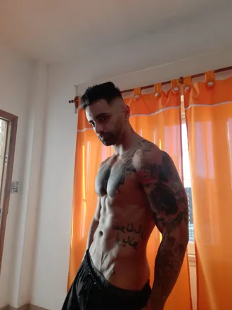 OnlyFans cuenta jona_aramis header 2