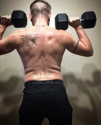 OnlyFans cuenta u42402379 header 2
