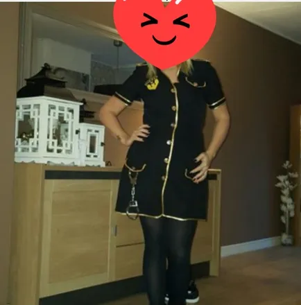 OnlyFans account  curvyfemdom31 header 2
