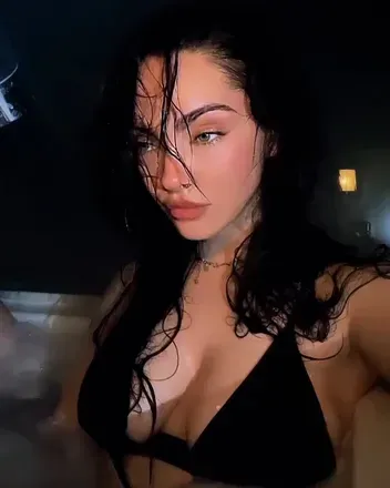 OnlyFans account  lmlane avatar 1