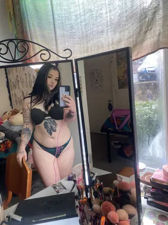 OnlyFans cuenta chillbabygirl avatar 1