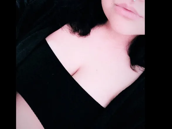 OnlyFans cuenta vikyviky001 header 2