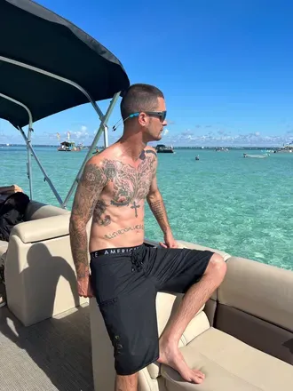 OnlyFans account  solid_one1 avatar 1