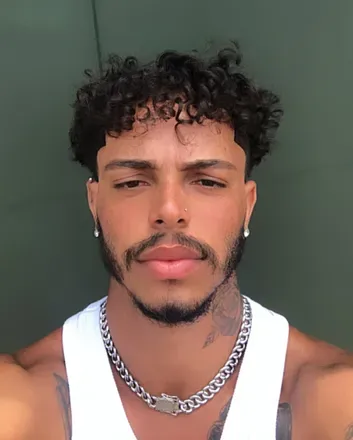 OnlyFans account  iguiin avatar 1