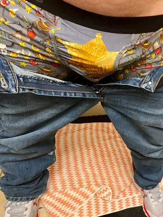 OnlyFans cuenta grownmanversekingjames header 2