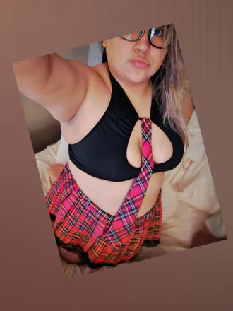 OnlyFans account  moza25 header 2