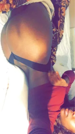 OnlyFans cuenta cherrybangerzzz header 2
