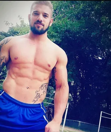 OnlyFans cuenta eze1001 avatar 1