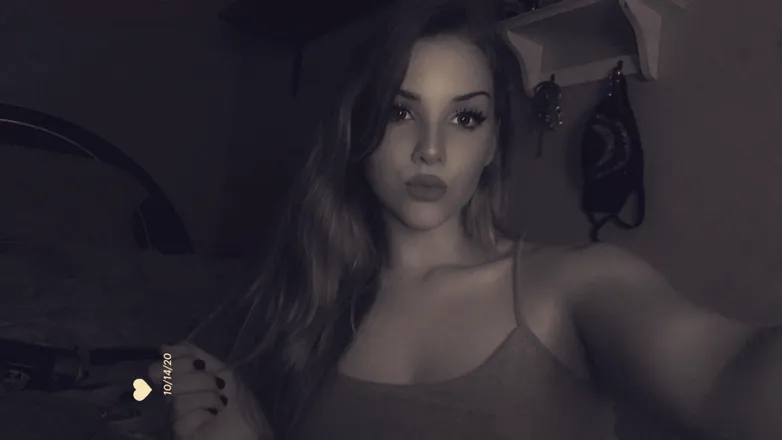 OnlyFans cuenta ivywine header 2