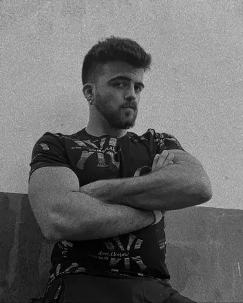 OnlyFans cuenta parchered avatar 1
