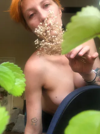 OnlyFans account  neonfaye header 2