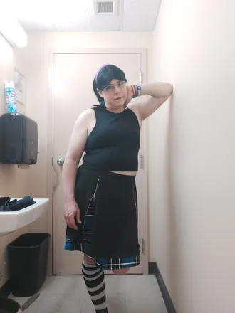 OnlyFans account  mamamarrs header 2