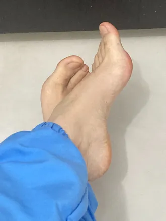 OnlyFans cuenta whitefeet_ary header 2