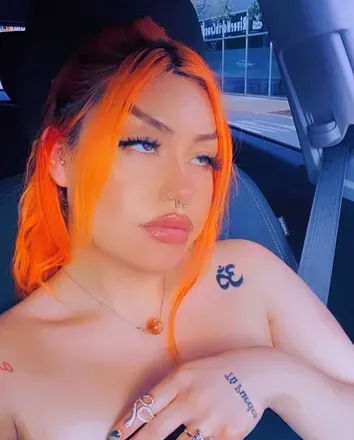 OnlyFans cuenta selenaspinzzz avatar 1