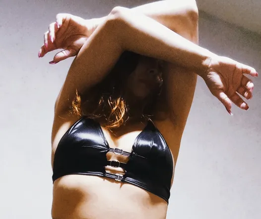 OnlyFans cuenta isabellaonlyfns header 2