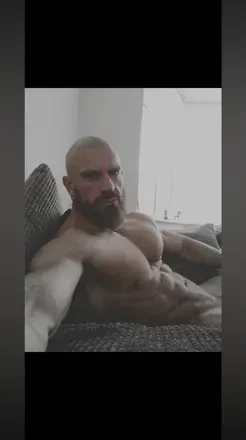 OnlyFans cuenta vikingpower83 header 2