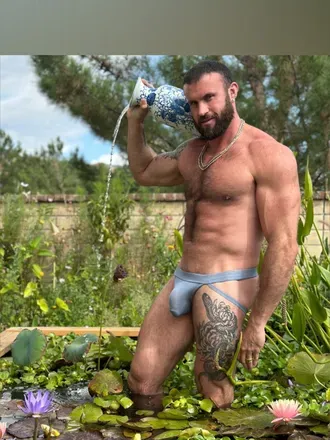 OnlyFans cuenta hugeajax avatar 1