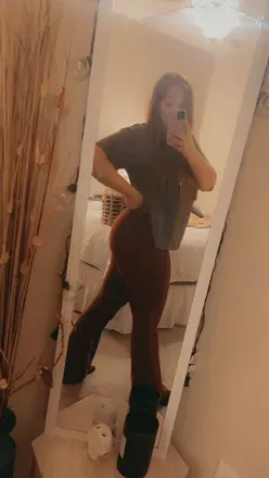 OnlyFans cuenta katiewalker.24 header 2