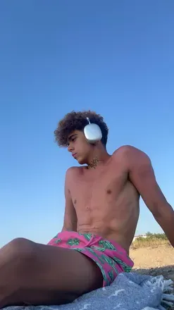 OnlyFans account  hectortwink header 2