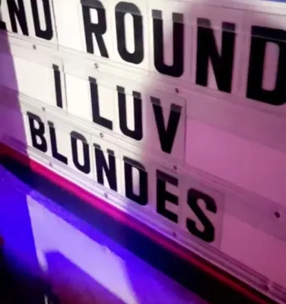 OnlyFans cuenta crzyblondie header 2