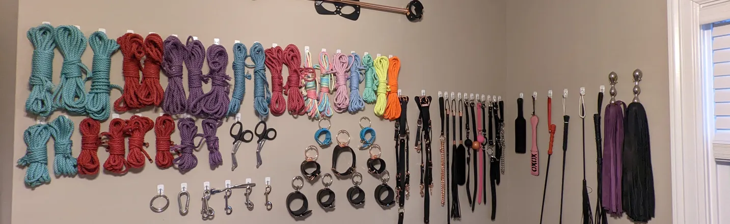 OnlyFans cuenta wallfullofgoodies header 2