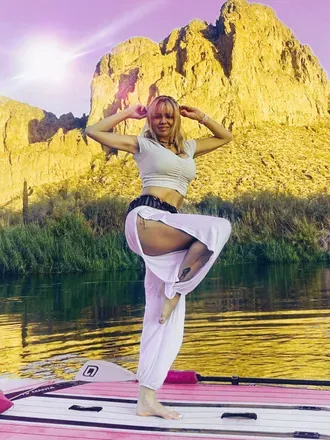 OnlyFans account  yogamana avatar 1