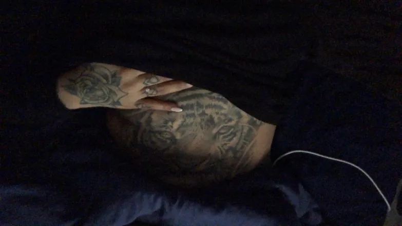 OnlyFans cuenta tsunamimenage header 2