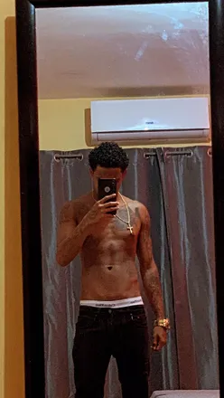 OnlyFans cuenta mickelmills header 2