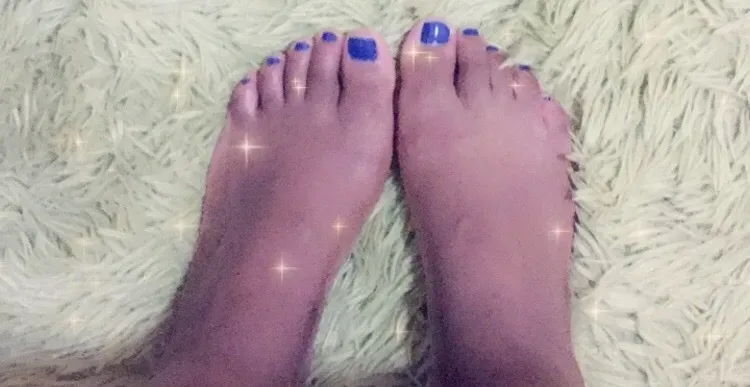 OnlyFans cuenta prettylilpiggietoes avatar 1
