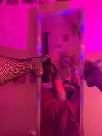 OnlyFans cuenta hauntthot666 header 2