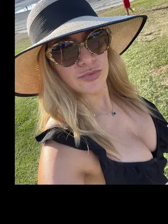 OnlyFans cuenta honeygradea avatar 1