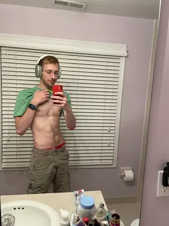 OnlyFans cuenta bookedcollegekid avatar 1