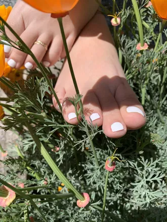 OnlyFans cuenta barefoot_bunni header 2
