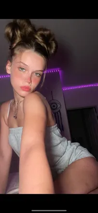 OnlyFans cuenta bubbles2.2 header 2