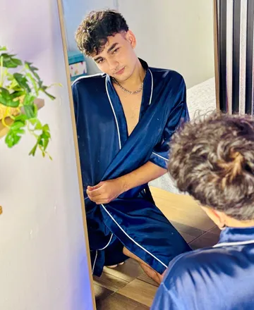OnlyFans cuenta velvetman1 header 2