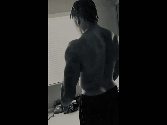 OnlyFans cuenta midnightflexxx header 2