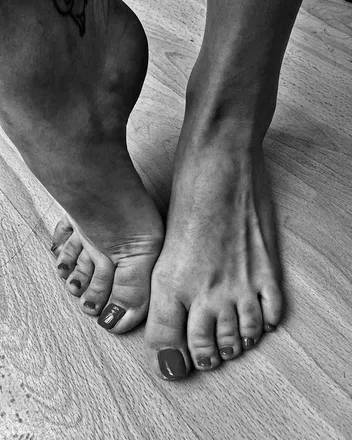 OnlyFans cuenta alicefeetfetish header 2
