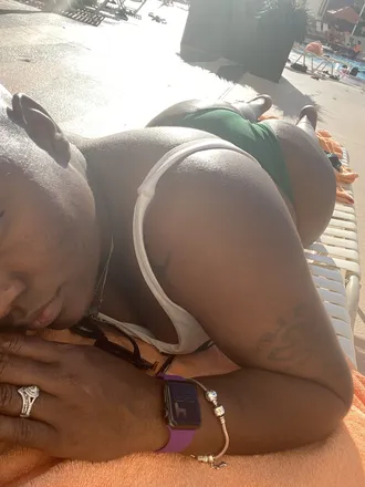 OnlyFans cuenta kesh84 header 1