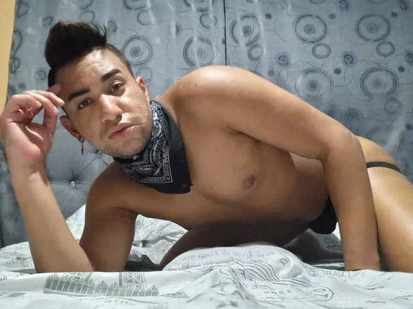 OnlyFans cuenta thony_24 header 2