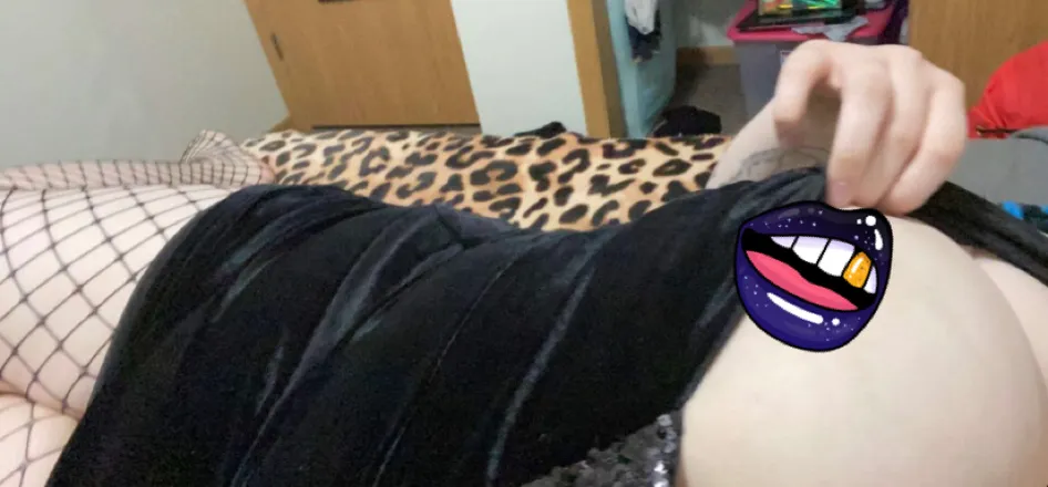 OnlyFans account  high.maintenance header 2