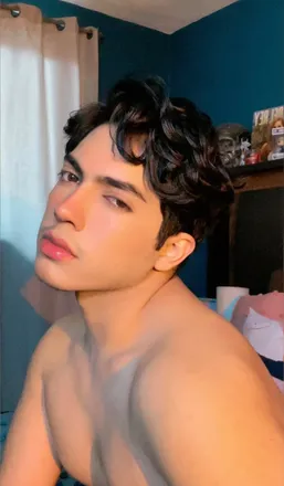 OnlyFans cuenta boytinnesz header 2