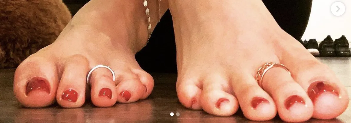 OnlyFans account  teacher.toes.htx header 2