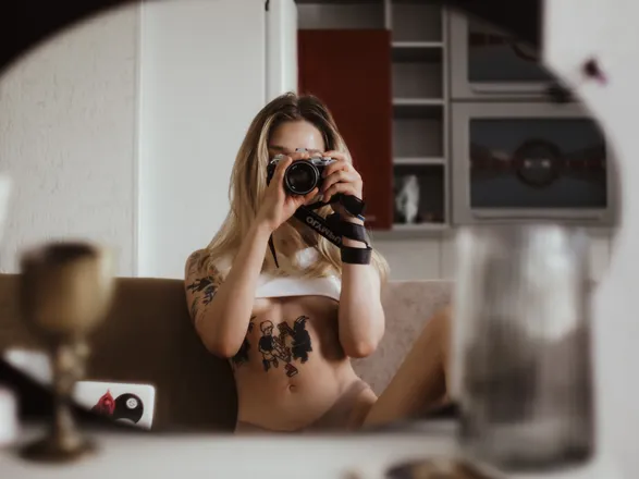 OnlyFans account  cherryrarry header 2