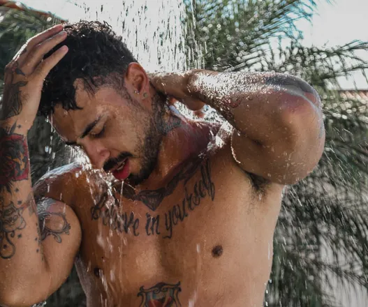 OnlyFans cuenta yamheitzman header 2