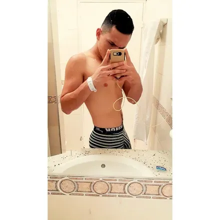 OnlyFans account  varon032 avatar 1