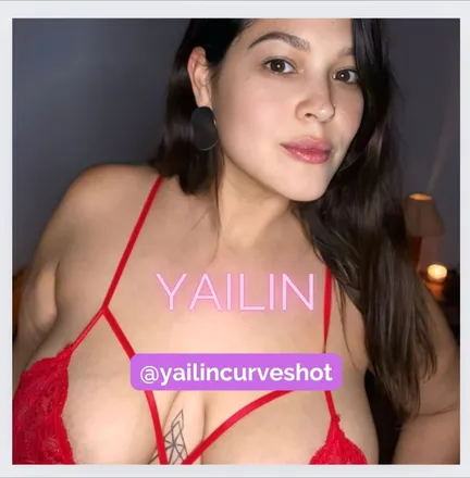 OnlyFans of yailincurveshot
